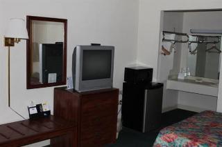במוטל Super 8 By Wyndham את'נס מראה חיצוני תמונה